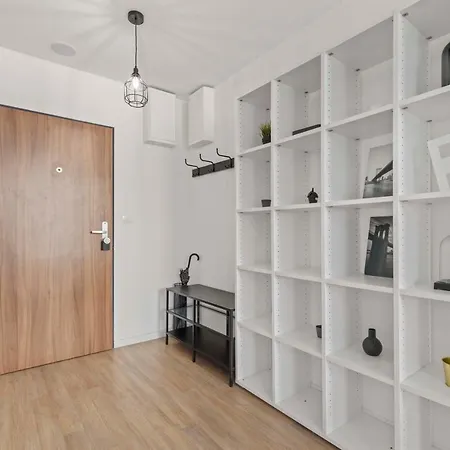 Lam Waves - Ac - Terrace Apartment Pressburg