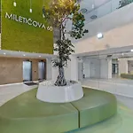 Lam Waves - Ac - Terrace Appartement Bratislava